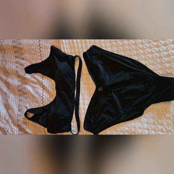 Black Bikini with High-Cut Legs and Plunging Neckline - Picture 6 of 6